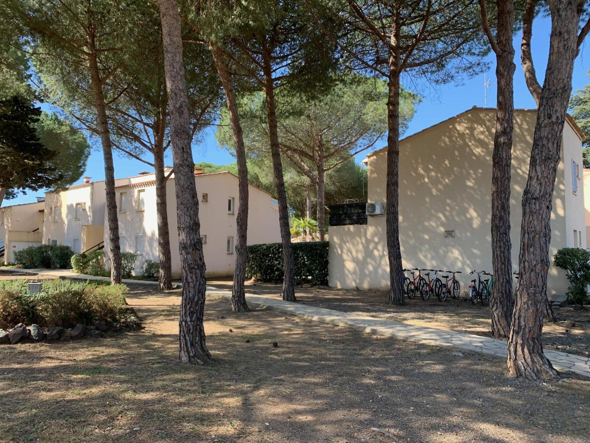 Appartement Cap D'Agde 2 Pieces Et Mezzanine Exterior photo